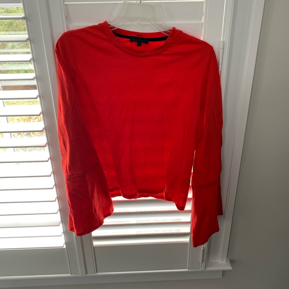 Long sleeve top
